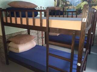 Хостелы Like Home Hostel Тирасполь Кровать в общем 6-местном номере для мужчин и женщин-4